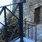 La Legende - Dans Un Quartier Pittoresque Nyaraló Bouillon