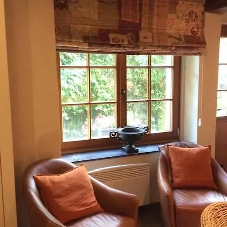 La Legende - Dans Un Quartier Pittoresque * Bouillon