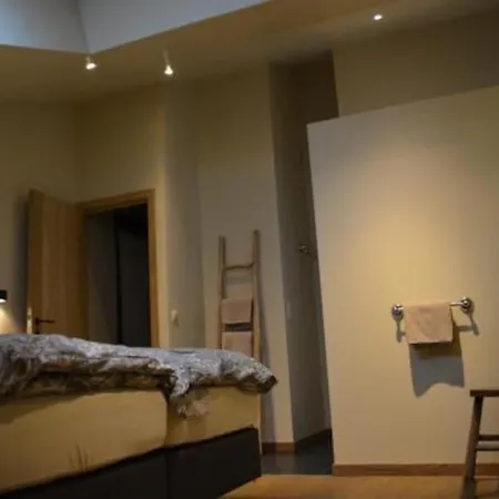 La Legende - Dans Un Quartier Pittoresque Bouillon